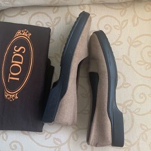 Tod's felt like fabric Flats/Loafers, Beige 39